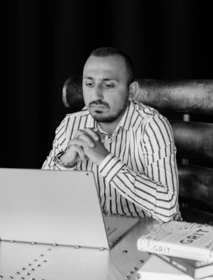 theplaymaker55's profile picture. Digital Designer, Expertise in UX Design, Web Design & Webflow Development