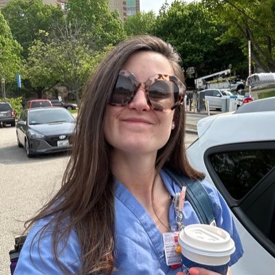 Pedi emergency medicine PA-C turned MS-2 🫁 looking for the hospital therapy dogs 🐕 following my dreams! 🌈