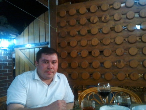 Farhodboy's profile picture. 