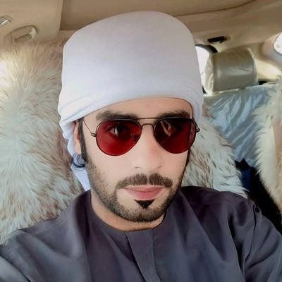 ولو تأتيني هاربه من أذى دُنياها، لأصبحت أنا دُنياها وما فيها ♥️.