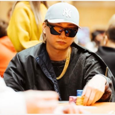 WPT Osaka Mainチャンピオン。ポーカースーパーエンジョイ勢。大阪と東京でアリアナというシーシャ屋さんを経営しながら、趣味でポケカしてます。