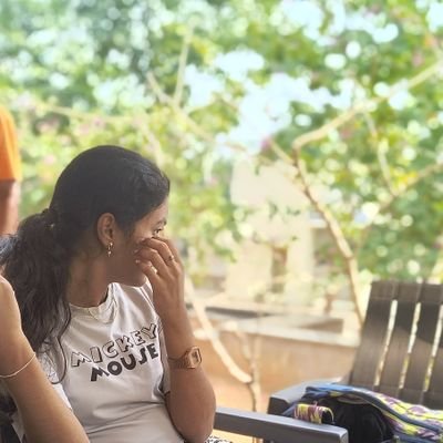 KantaPavithra's profile picture. Euphoria💜
Swiftie🪩