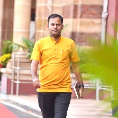 Poet | Writer | Editor | Critic | Entrepreneur