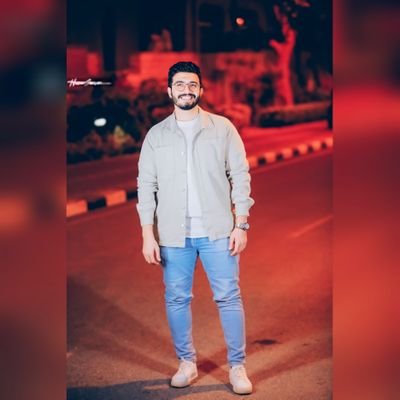 عابر سبيل في الحياه ❤️✋🏻 Cairo university faculty of commerce 🎓🙌🏻