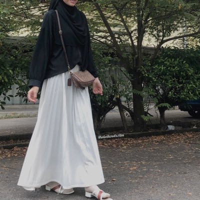 I share what I love here cuz pretty gurl don’t gatekeep ⋆。゚☁︎。⋆☾ ゚。⋆