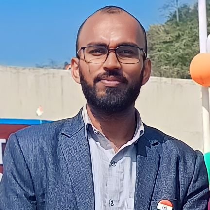 SUJITKU13900617's profile picture. …......…………