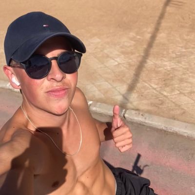 GuiSL11's profile picture. 