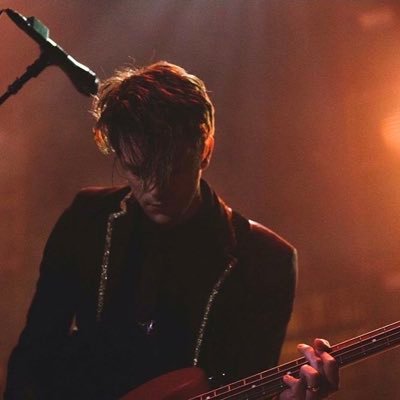 ✦ • 🎧 【 Starlight Collective 】. 🎱 ٭━ 𖥔 . ˒˒ 【 MUSIC RECS 】 🖋 ‧₊˚. ꣹🎞 // . he/she ٭╌ .안 ✦ ⧼📓 【 @gimmickbots】 𖤐 𓈒࣪ ᭡ ˖ **Some songs repeated**