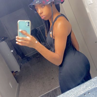 naudii_leo's profile picture. Naudica #TeamCaramel #AllAboutThat💰 #⛽️💨#Les❤️🌈. #DreGang #L's⬆⬆ Always #FollowMyIG @_naudiileo #FollowMySnap @obey_naudica #logoCreator #YTIntroMaker