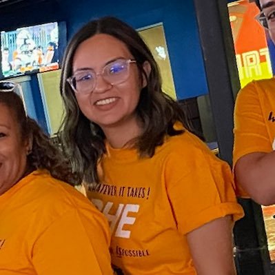 jmiranda_PHES's profile picture. Proud 2nd  grade teacher at PHE 💜 ✨