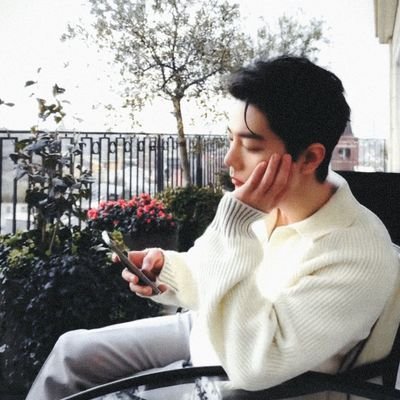 fan account for #XiaoZhan. I also love to write, read books and playing with my dogs. Let's be moots!