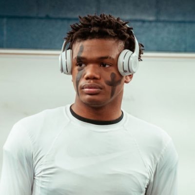 6’2 200lbs | RB/LB| Bullitt East High School | 26’| Gpa:3.0 | (502)8884258 Jayquancrawford23@gmail.com| 4 D1 Offers|| 3⭐️
