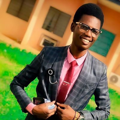 Digits marketer_ Social media manager_ Website designer_Photoshop editor.
