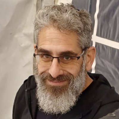 Israeli HiTech Exec - sales, strategy and operations.