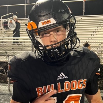 Brian Dick |2027 Martinsburg High School | Student-Athlete | QB| 5'11 190 https://t.co/oom6fnaUWR