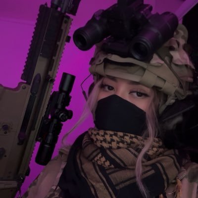 Just a girl that likes guns, airsoft & cosplaying 𓆉｡˚ https://t.co/MpipShP9DN