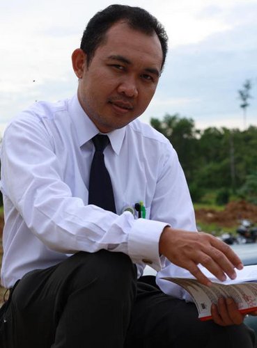 Full Time Lecturer | Graduated in Language Education | Learning on Writing | STIA Abdul Haris (2022-2023) | STEBI Al-Muhsin Yogyakarta | Unmuh Barru