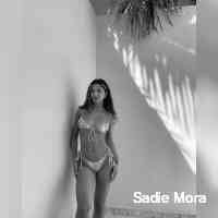 sadieamor_a's profile picture. I’m the one with the saddest smile