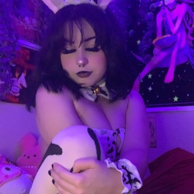 21• goth pothead seller• dm for menu• NO MEETS✨ $3 dm fee non buyers • pan they/them • content collab dms open• NO CALLS for safety• stop stealing my content•