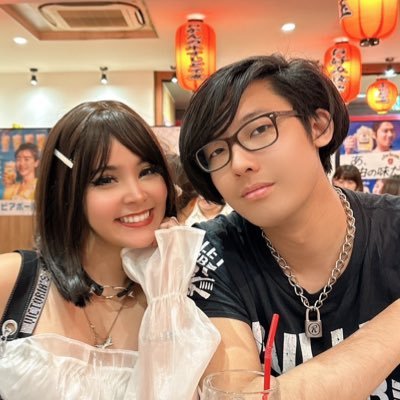 @_chibikaty ❤ BakuMaster host of BakuTalk! Proud Asian boy who plays card games. inquires at: wvtaku@gmail.com go to the link below to check out BakuTalk👇