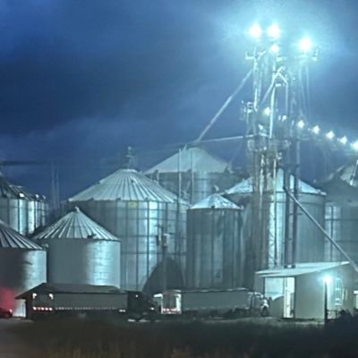 OfficalJ_Bryan's profile picture. Husband, father of four, and owner of TN Valley Commodites.