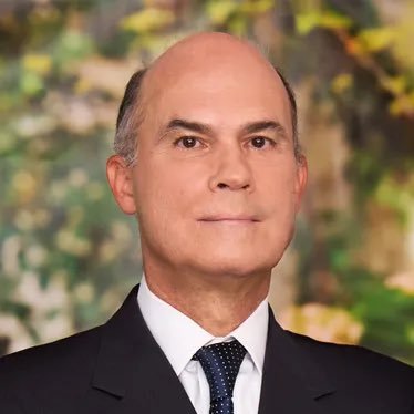 KDwhompson's profile picture. Homewood HOA, proud KD and DKE parent. On Cloud wearer, Barbour lover, Peter Millar enjoyer. Homewood real estate of the year ‘98. War Damn, YSR.