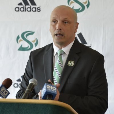 Director of Athletics at Sacramento State @hornetsports #StingersUp