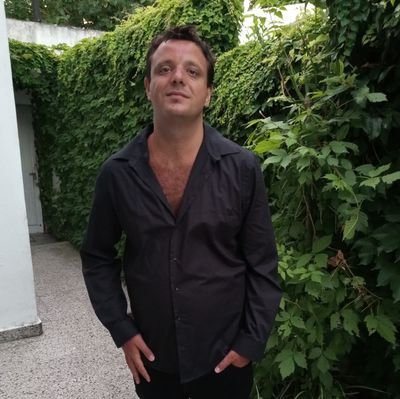 Antes que nada, Bilardista.
Reportero 📲✍️🎙️/ Matero🧉/ Platense 🏙️
Creador del sitio https://t.co/QXi6oo4y9j