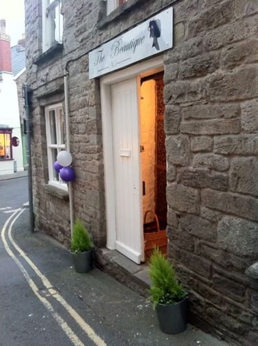 Health & Beauty Studio in Hay on Wye. Jane Iredale, Environ, Advanced Nutrition Programme, OPI, Mary Cohr, Xen-Tan. Experienced Therapists, Brilliant Treatments