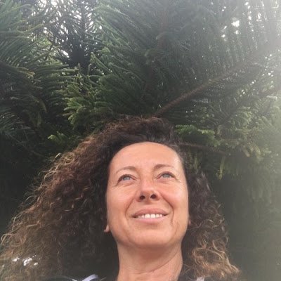NeusaMadeira22's profile picture. 