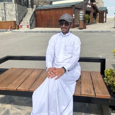 ..•.. أحدُهم في غاية البُعد ، وأقرب لي من كل شيء 🤍 ..•..