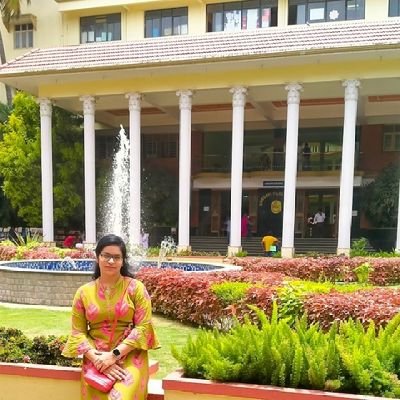 5d829bb49cb44c0's profile picture. Fashion designer