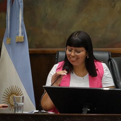 Frente Renovador,  Mamá de Martu 
Concejala de Morón por UxP Dirección de Género y Diversidad 💜 
HCD Morón
