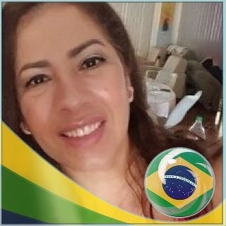 LuciaRe95474296's profile picture. A vida é simples, a gente é que complica.