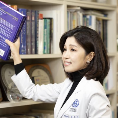 Dr_Cheon_Keunah Profile Picture