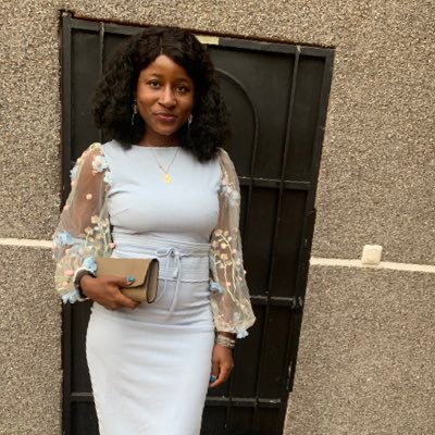 Erichouuu's profile picture. Camerounaise Biologiste Motivée et ambitieuse Bordélique Fan de fun Je m'en fous du reste 😝 Mum of Isaia 🥰