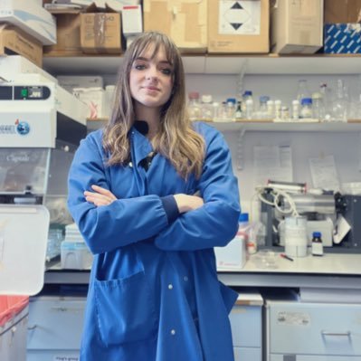 High rational Chemical engineer with creative impulses: PhD student in Bioengineering and Tissue Engineering🔬, Painter🎨 and kick boxing🥊/fencer🤺 lover.