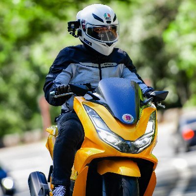 EydriyanSiervo's profile picture. My God is mighty to save.