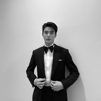 vnfrdz's profile picture. Allah always with us.
Gnoma Anoma (🧙‍♂️,🧙‍♂️)