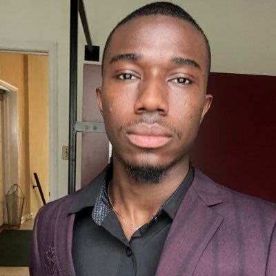 LusenieT's profile picture. Artist & Aspiring Software Engineer  #STEM #Art