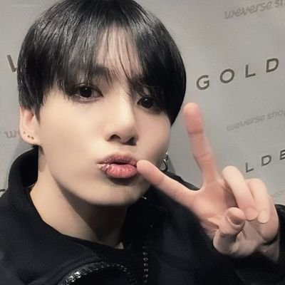 ccfriends_'s profile picture. 𐚁 ¡ Hilos, inspo, Beauty care, tips, trabajos escolares, stories, cuenta hbo y robux ¡