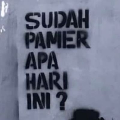 anaklanangnih's profile picture. orang-orang kalah.