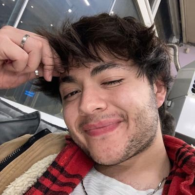 hankaynx's profile picture. sıradan