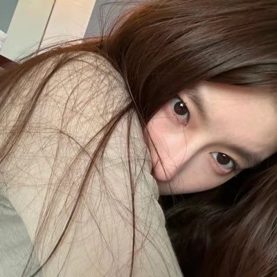 hyrhyb's profile picture. 