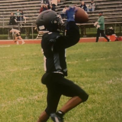 LLM💜Student Athlete, Saginaw United Football Cb,Wr CO25 3.1 GPA Second Team All Valley email:25montrell1@gmail.com Hudl: https://t.co/j59NeZxAVq