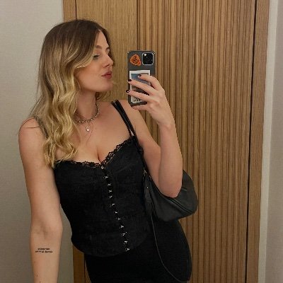 chiaramii's profile picture. 🌱