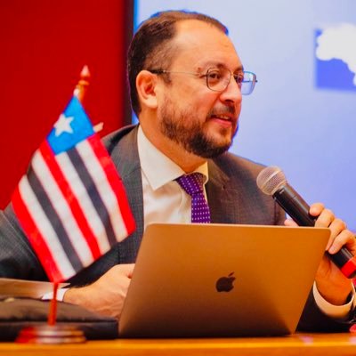 Advogado e Procurador do Estado do MA.