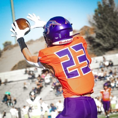 Student Athlete at Eastlake HighSchool/El Paso Tx/ Wr 5’9 145lbs/ 100m: 11.37 200m: 22.92 /email: @jayysharpe11@gmail.com / #:(915)-264-9015 / CO 2026 / 3.5 GPA