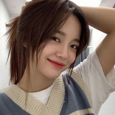 AquelaCrazyOfc's profile picture. eu não conheço essas coreanas que estão ali em cima, não sei nome não sei nada só coloquei ali pq achei elas bonitas