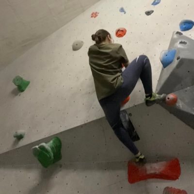 Theoretical physics PhD student, coffee enthusiast and noob climber. Χαλεπά τὰ καλά